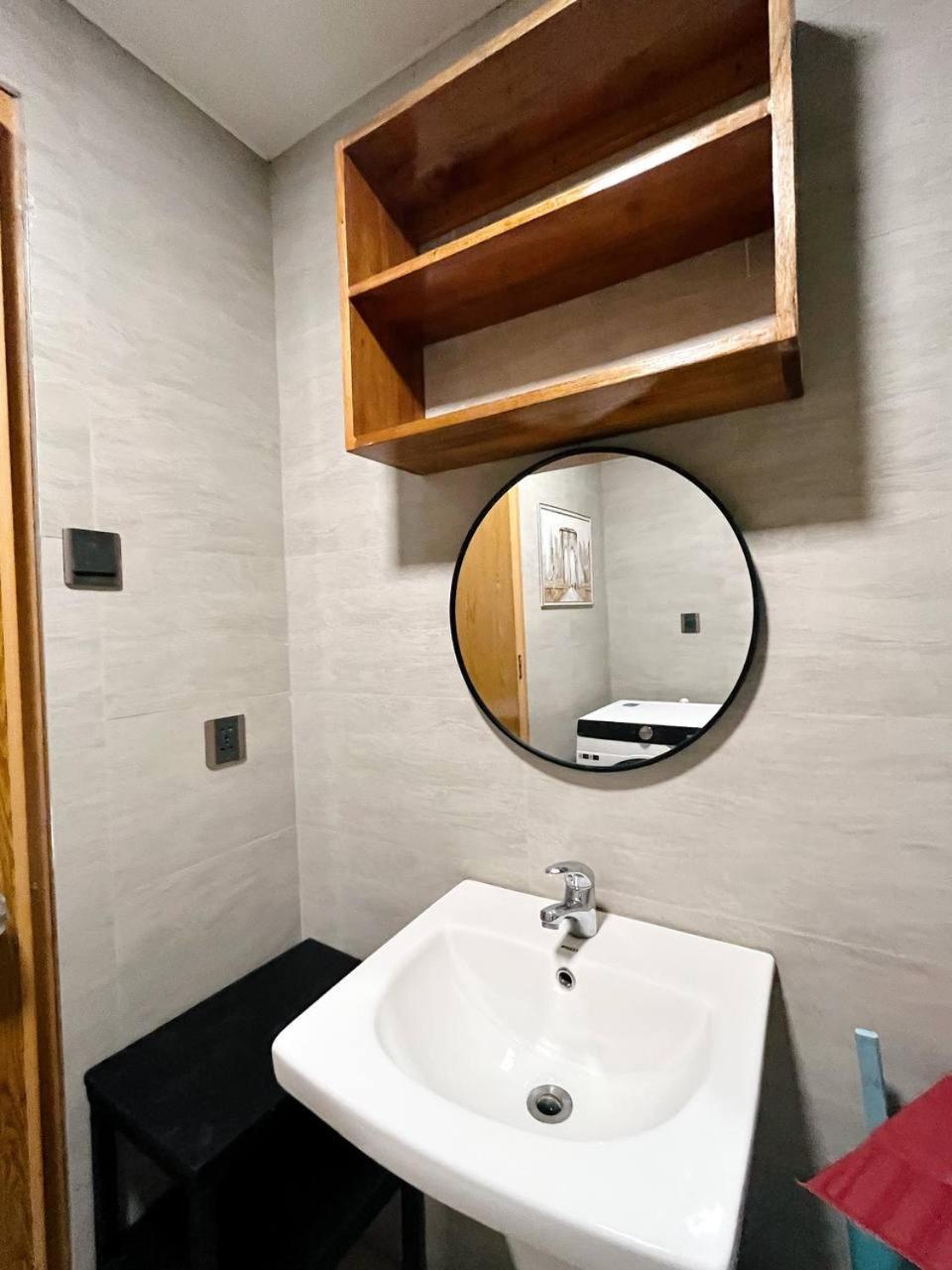 Antara-queenbed-balcony-hotshower-workcoffee Station-fullkitchen