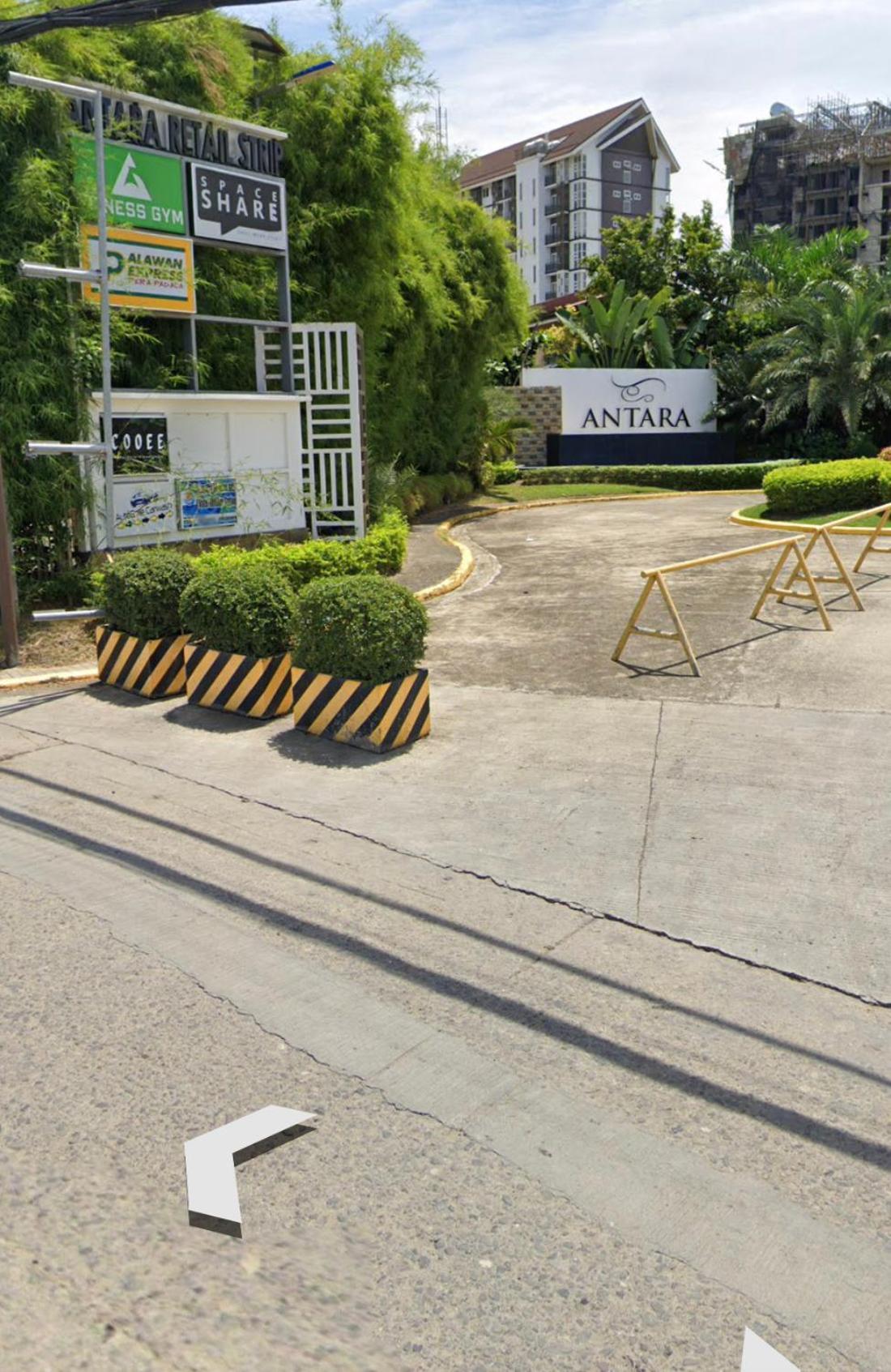 Antara-queenbed-balcony-hotshower-workcoffee Station-fullkitchen Aparthotel Talisay (Cebu)