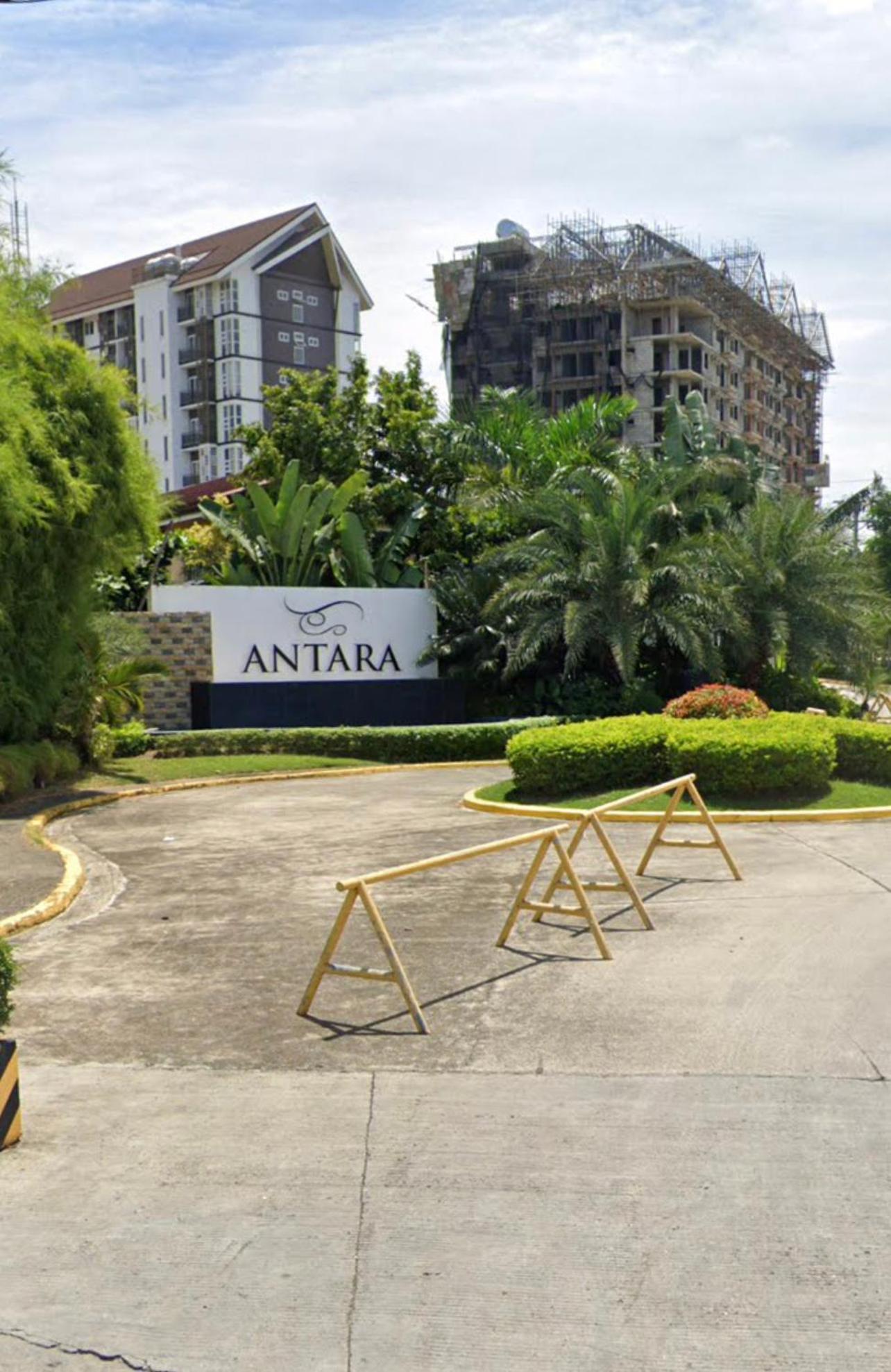Aparthotel Antara-queenbed-balcony-hotshower-workcoffee Station-fullkitchen