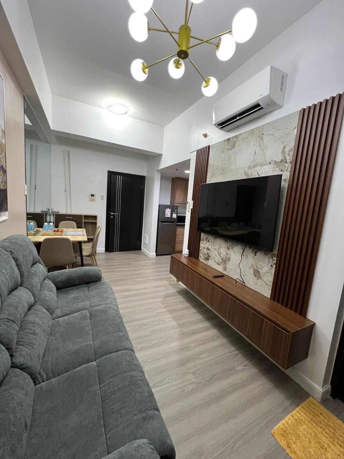 Spacious 1br With Panoramic Views Apartment Cebu