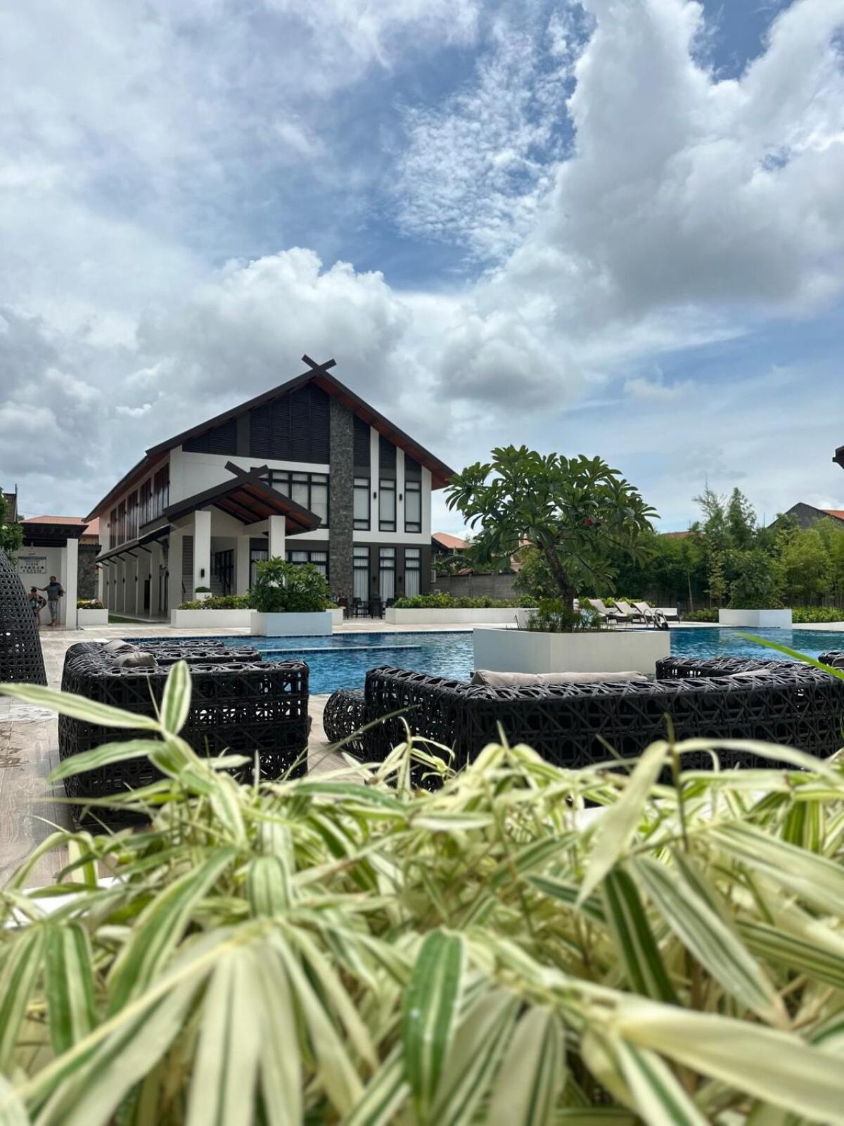 Vibes Fully Furnished In Cebu * Lapu-Lapu City