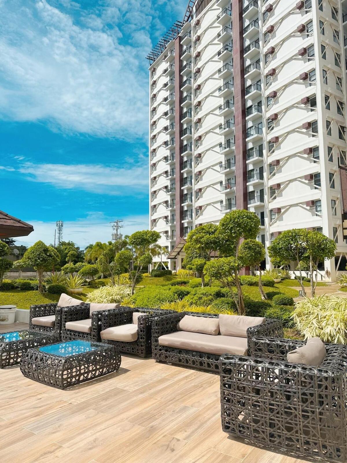 Apartment Vibes Fully Furnished In Cebu Lapu-Lapu City