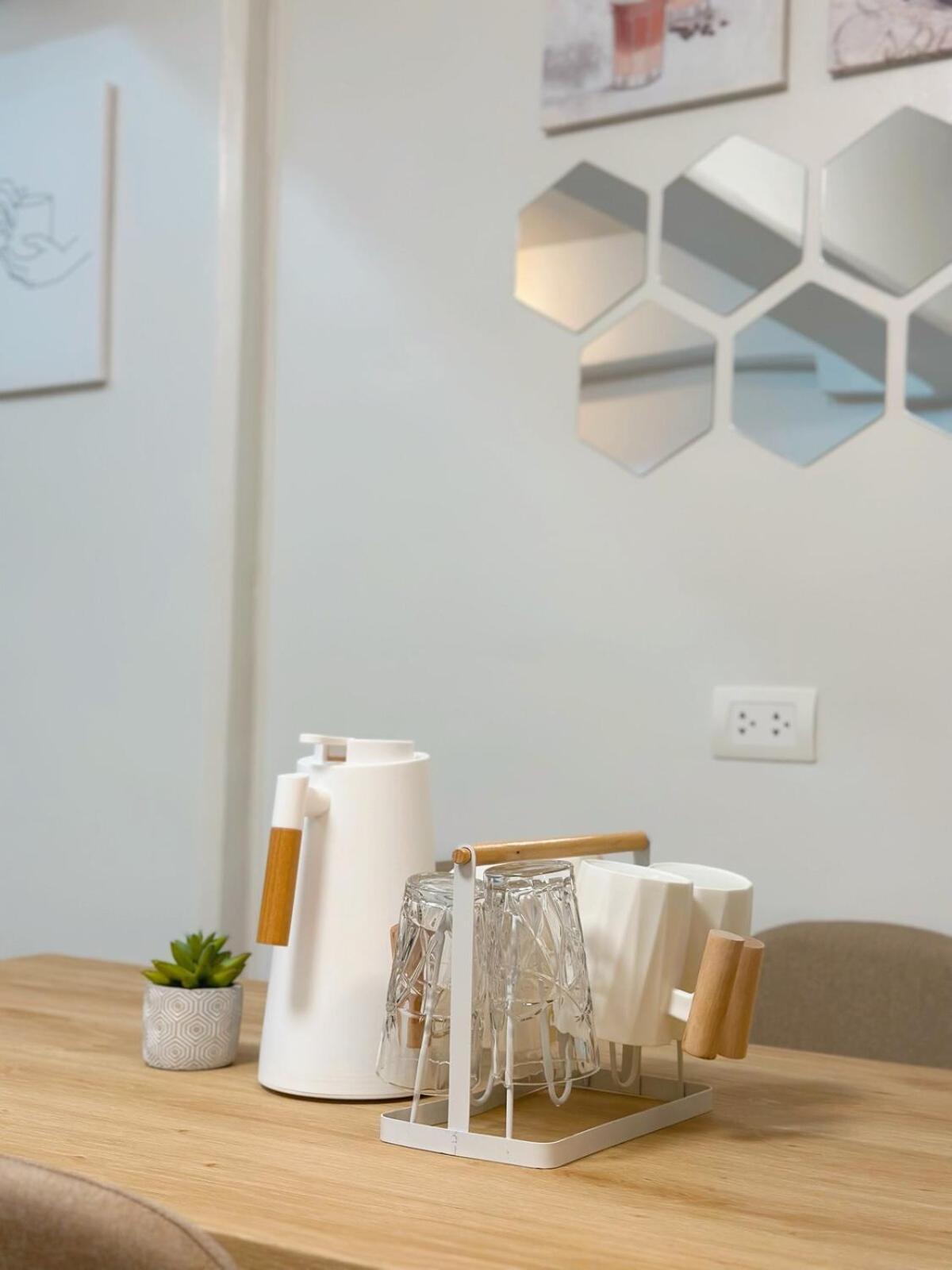 Vibes Fully Furnished In Cebu Apartment *