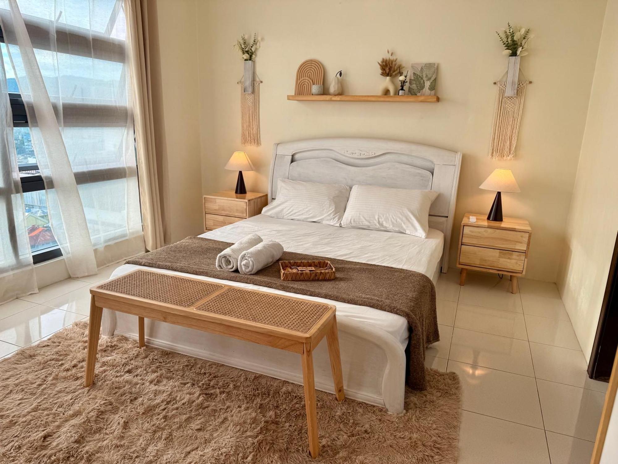 Cozy Panoramic View Unit *