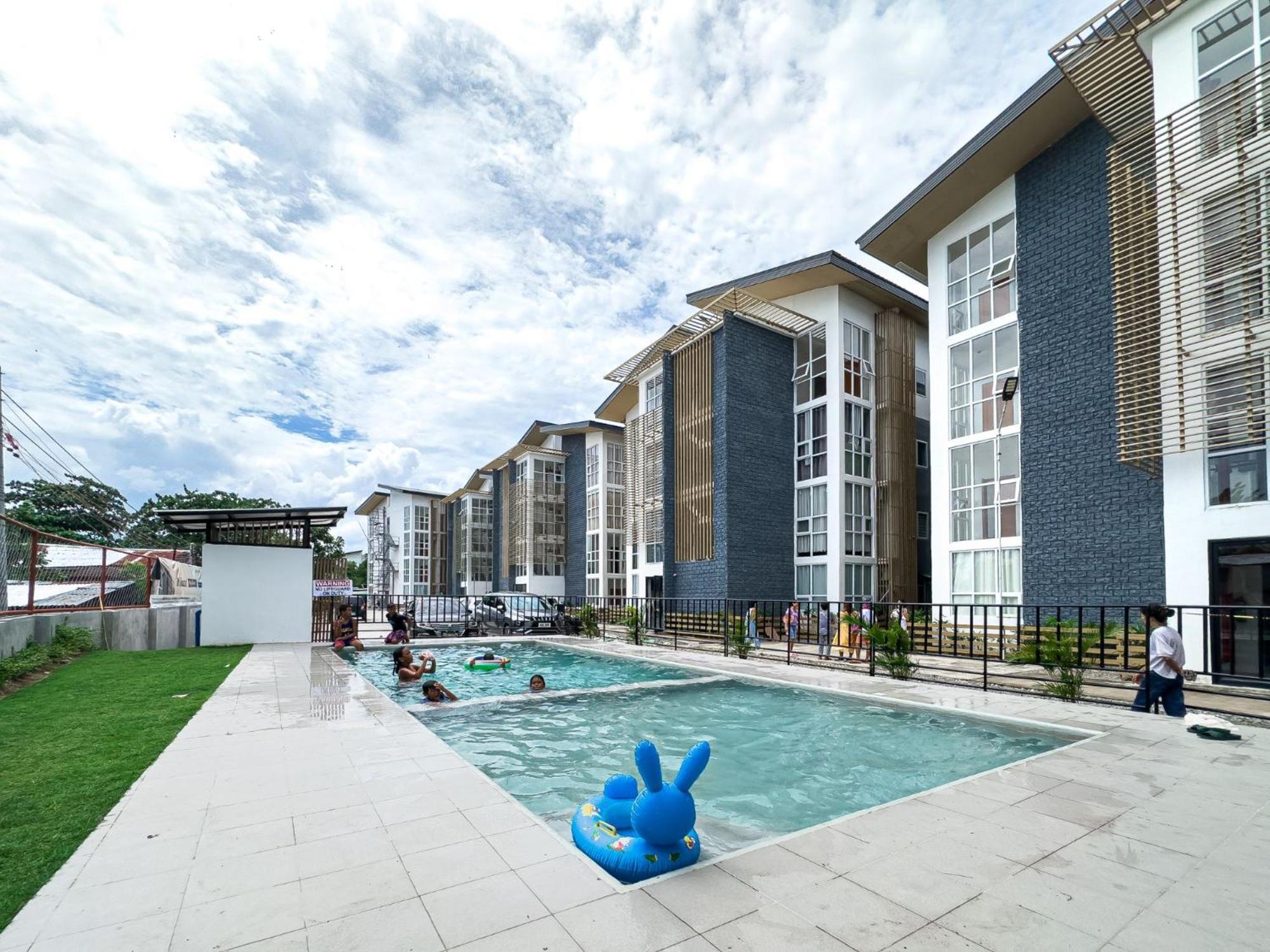 Apartment With Free Use Of Pool And Free Parking In Cebu Lapu-Lapu City