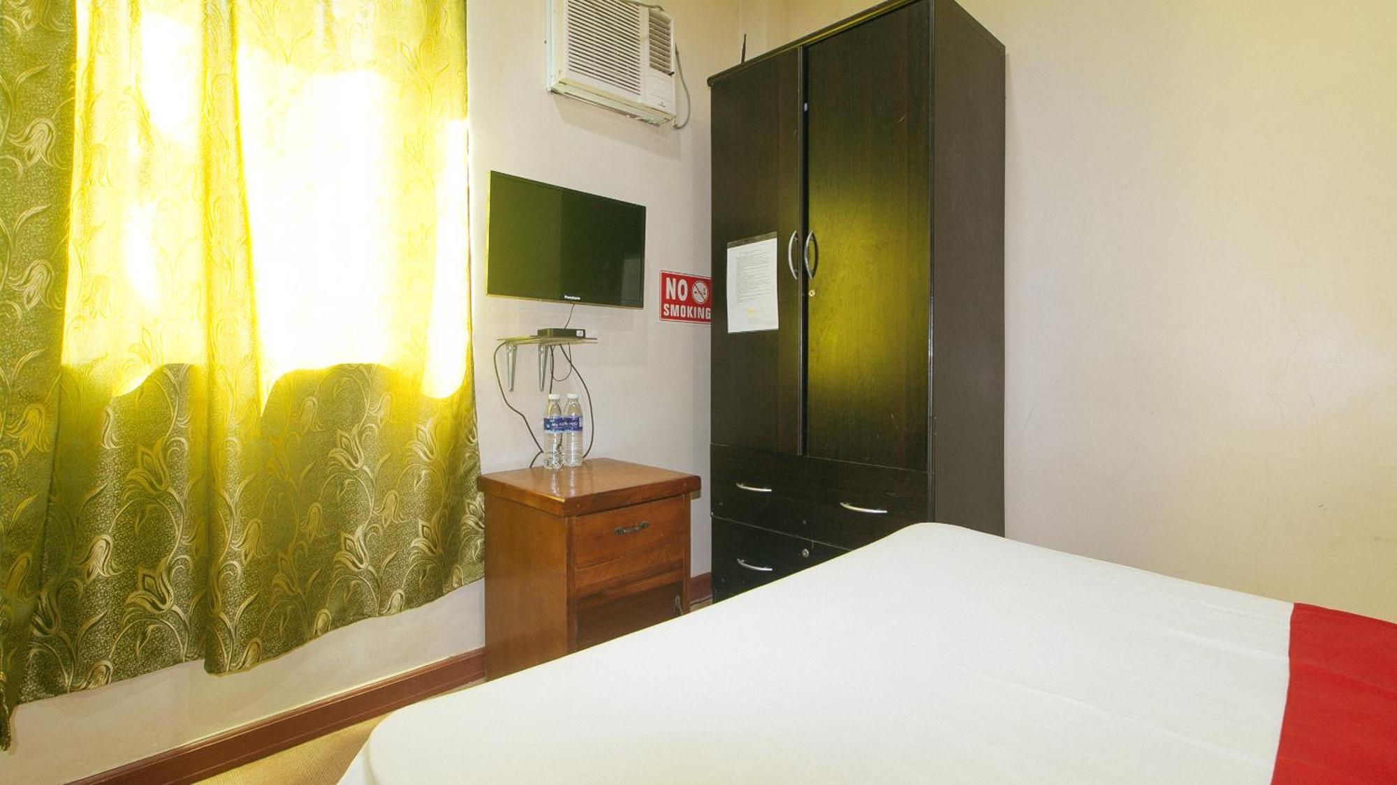 Reddoorz Near Talisay District Hospital Candulawan