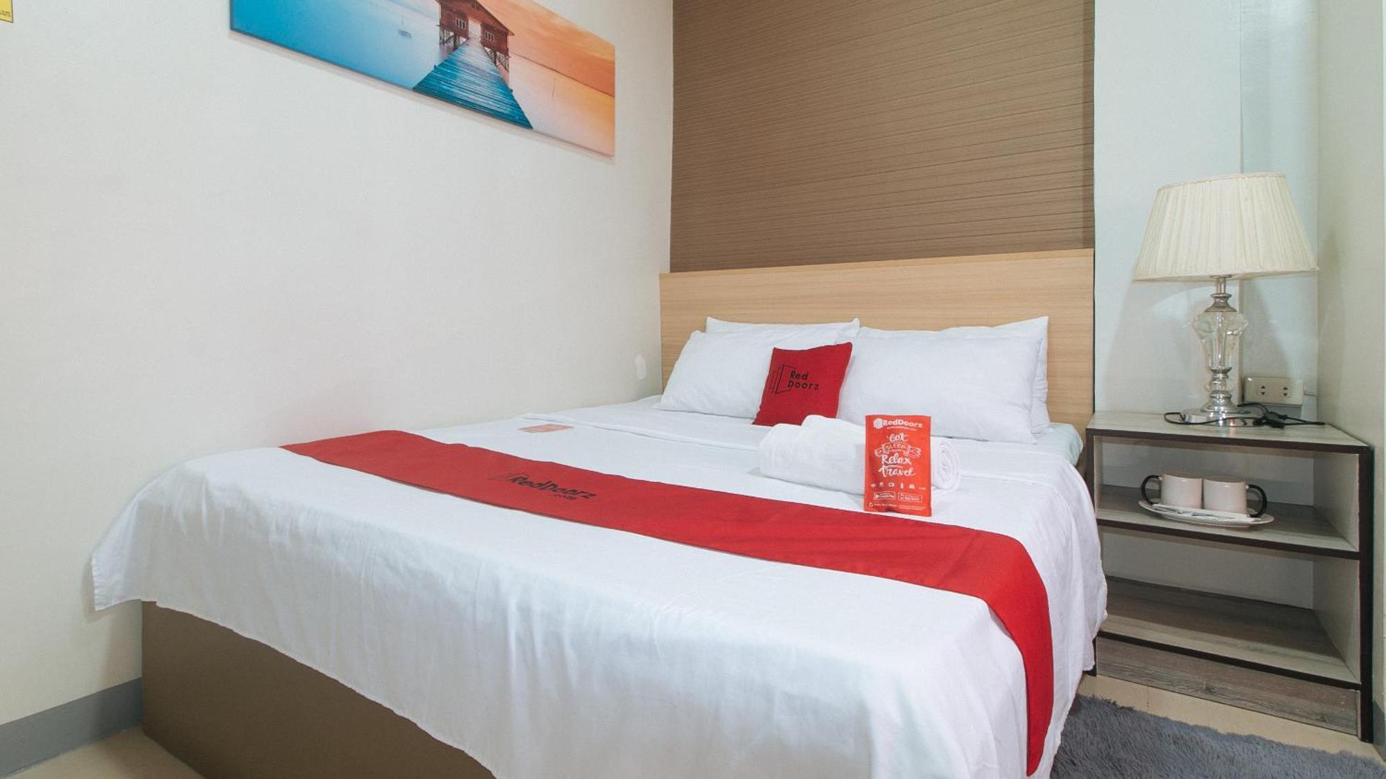 Reddoorz @ St. Paul Village Lapulapu Hotel 2*
