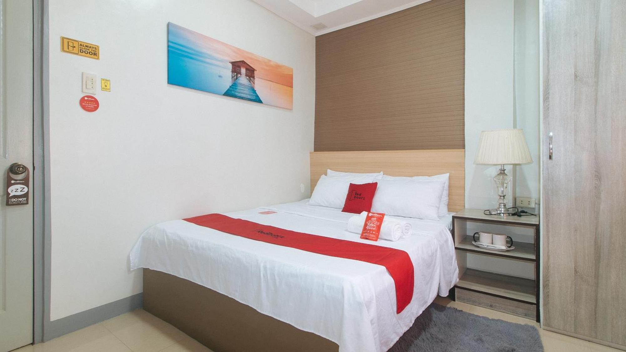 Reddoorz @ St. Paul Village Lapulapu Hotel Lapu-Lapu City