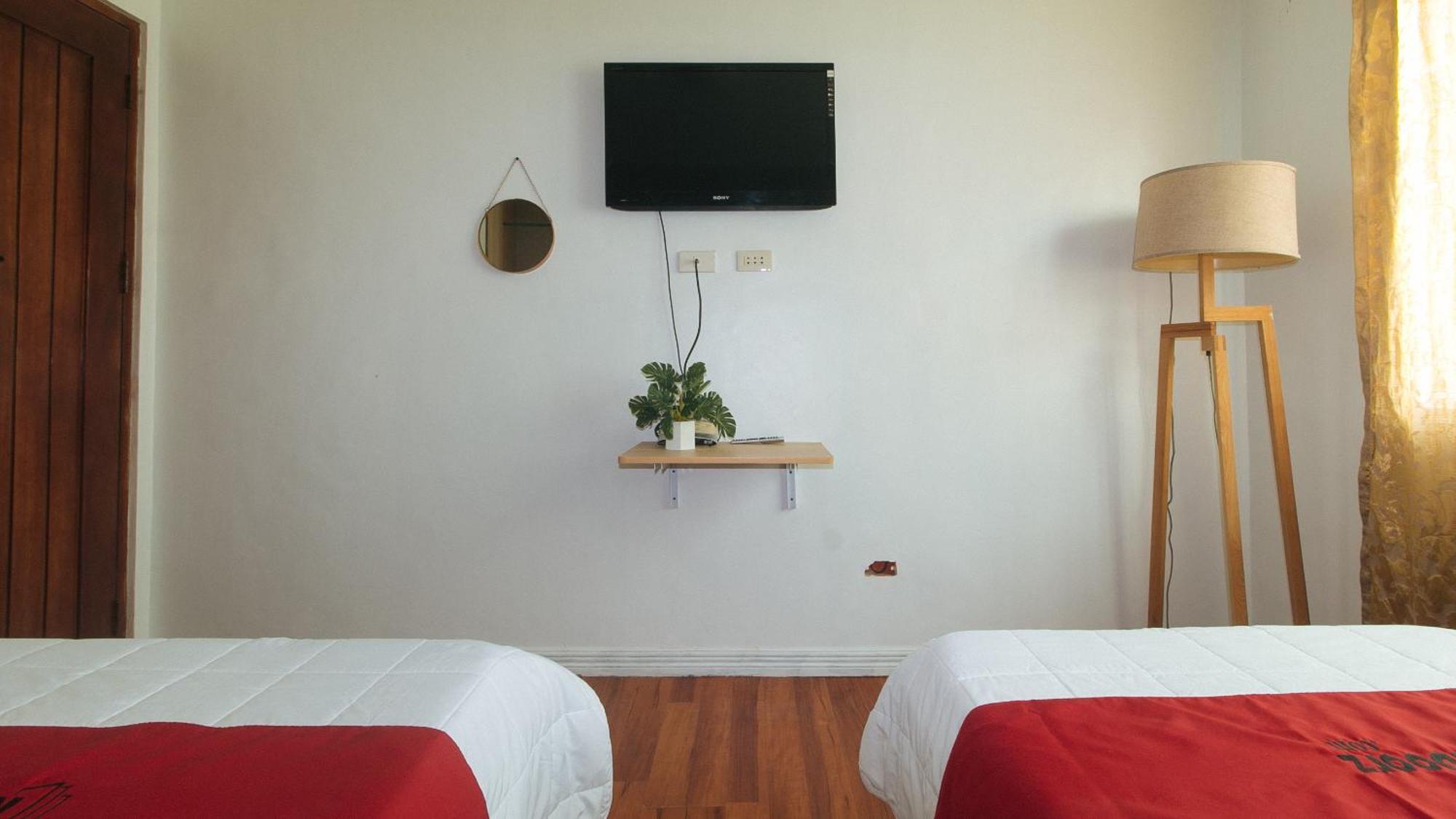 Hotel Reddoorz @ St. Paul Village Lapulapu 2*