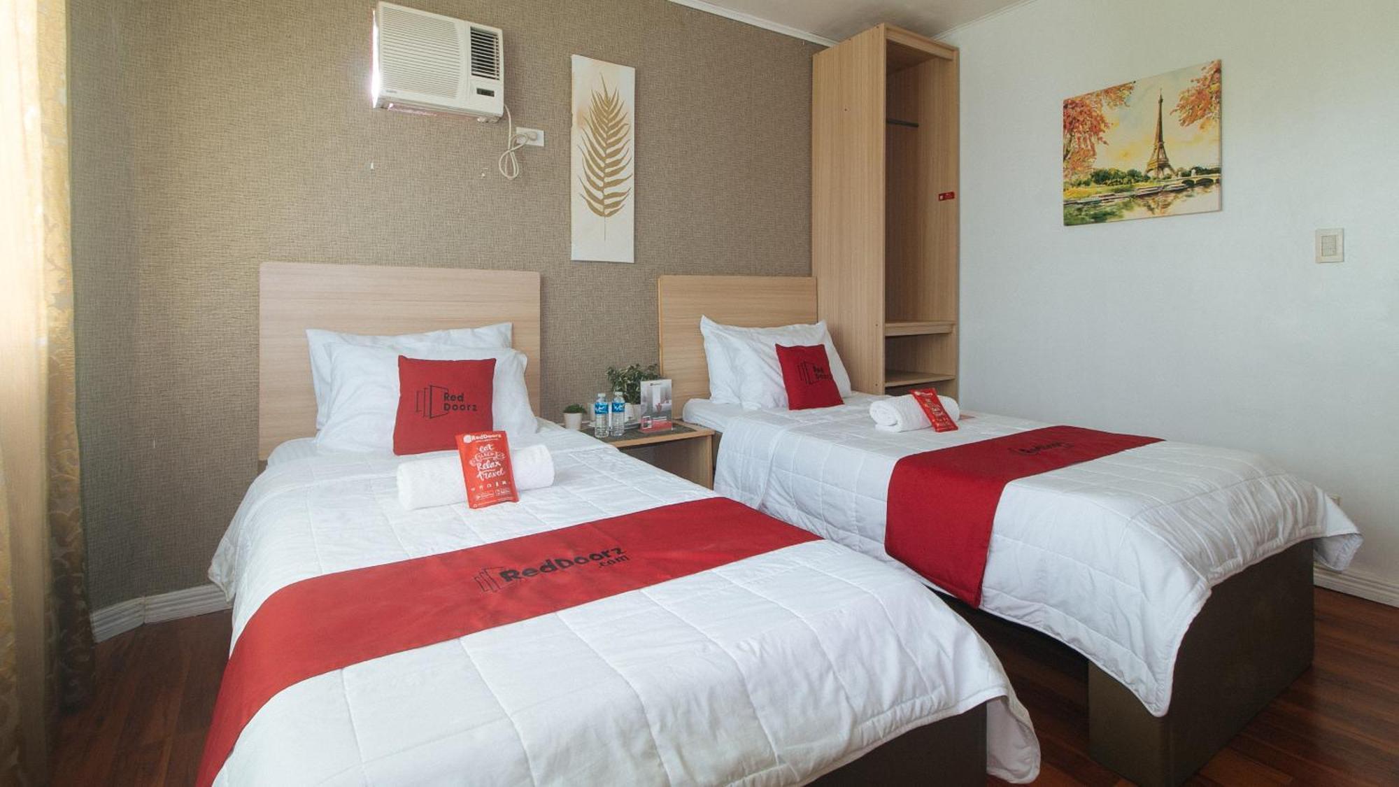 Hotel Reddoorz @ St. Paul Village Lapulapu Lapu-Lapu City