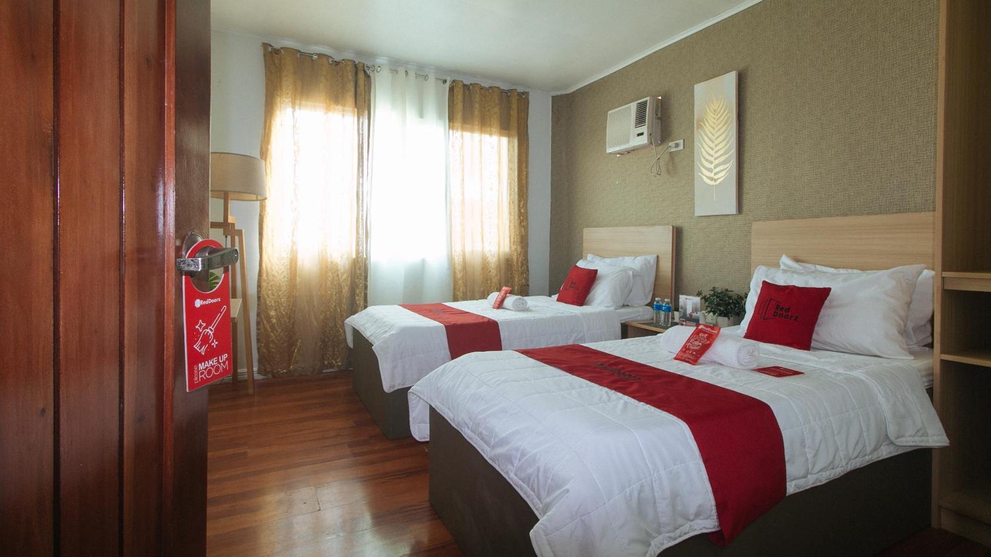 Reddoorz @ St. Paul Village Lapulapu 2*