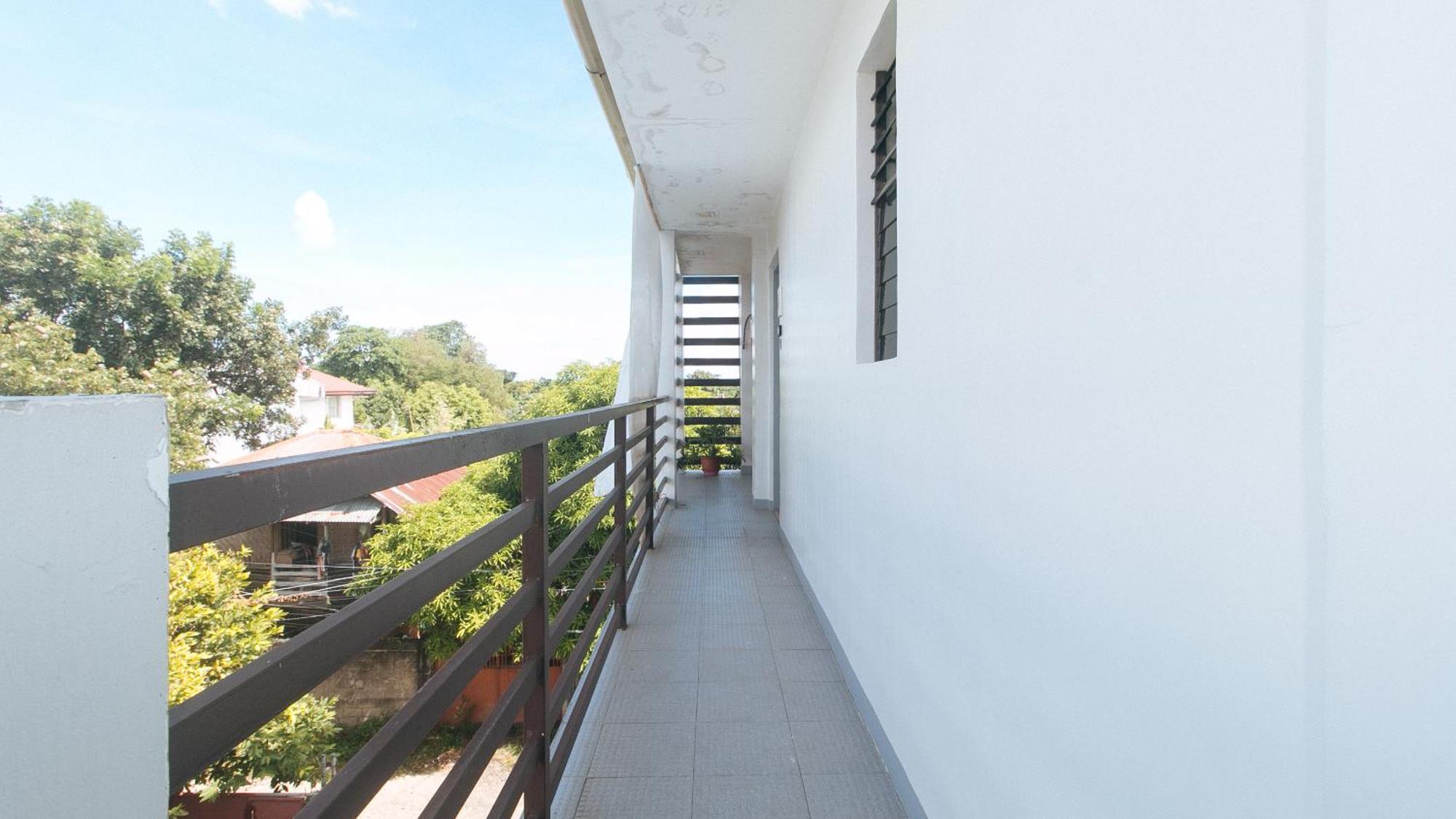 Reddoorz @ St. Paul Village Lapulapu