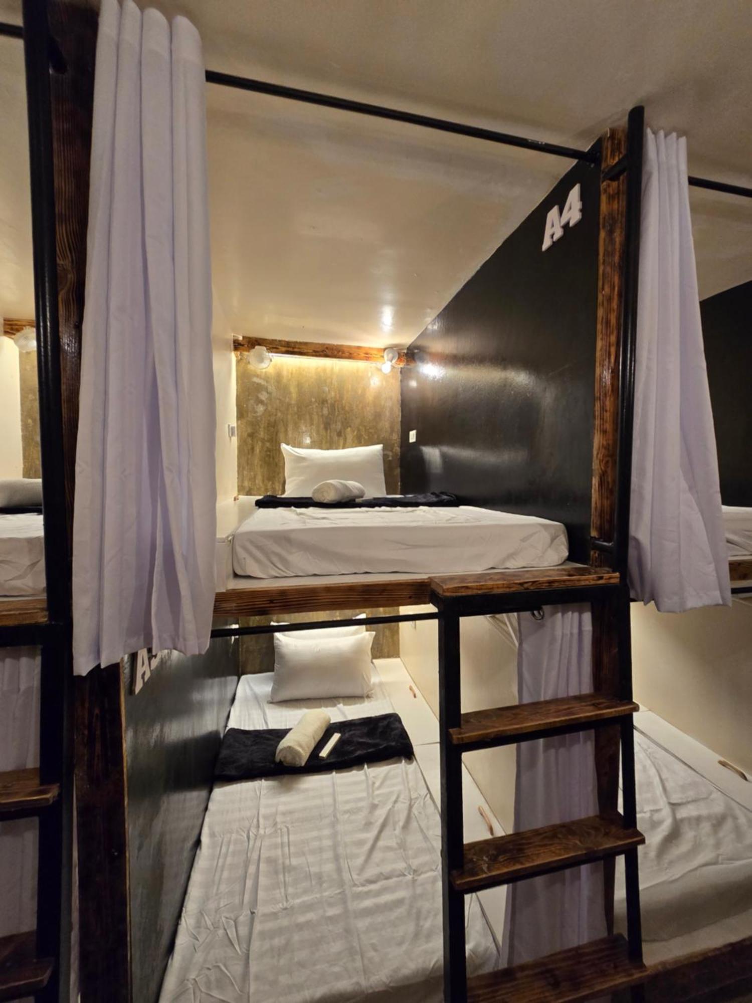 Casa Christiana Hostel *