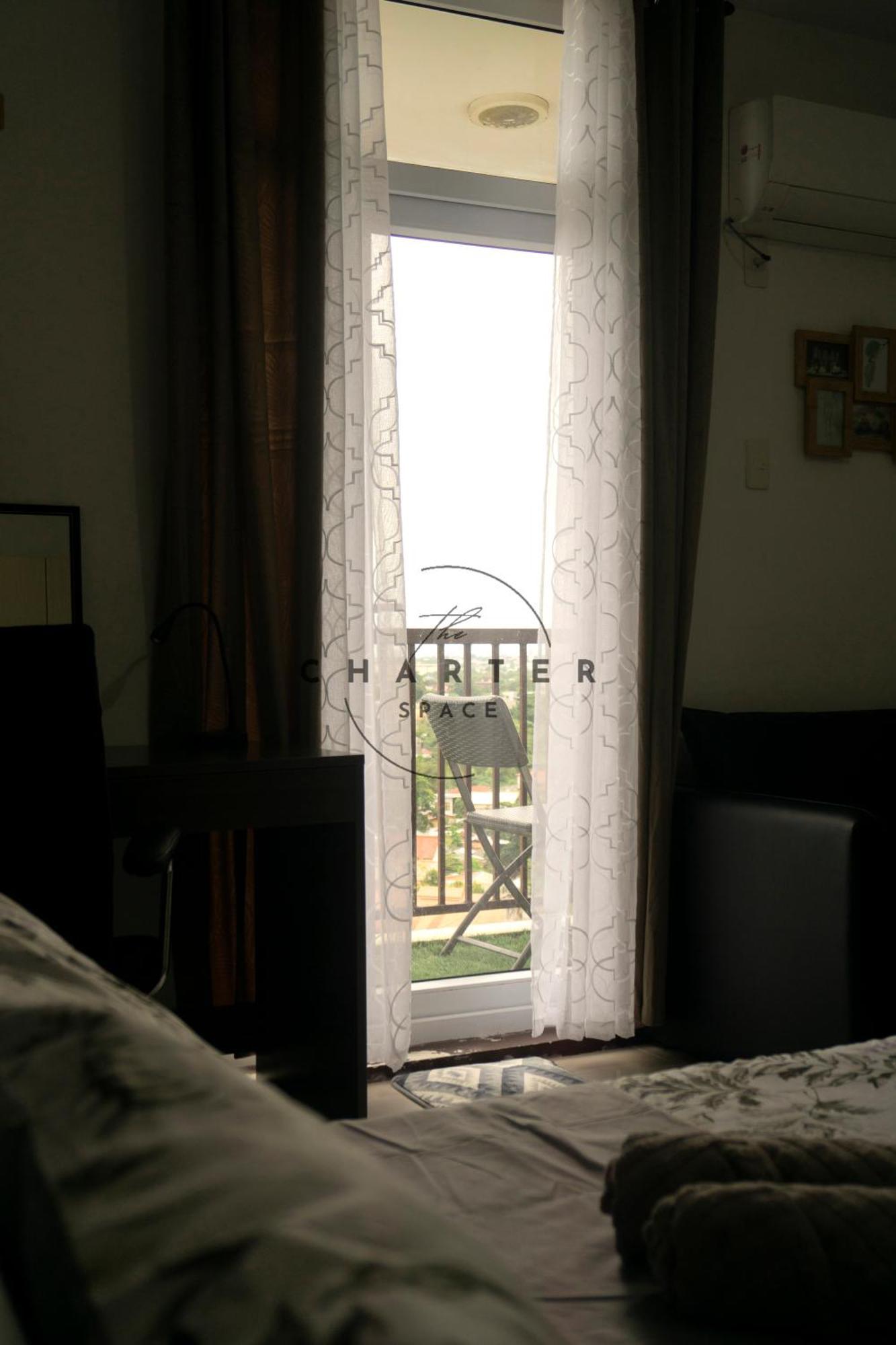 Aparthotel Close To Airport With Balcony And Pool Access