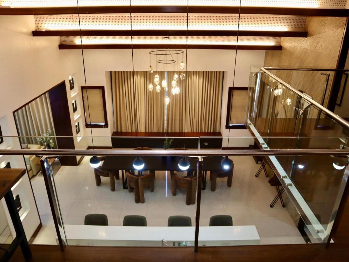 Apartment Stylish Luxury Penthouse With 3br, Wifi, Gym, Across Malls