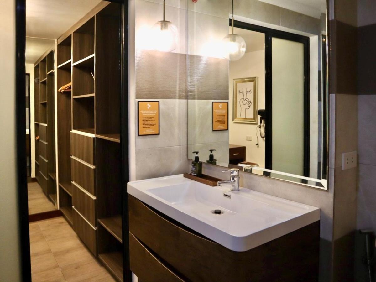 Apartment Stylish Luxury Penthouse With 3br, Wifi, Gym, Across Malls Mandaue City
