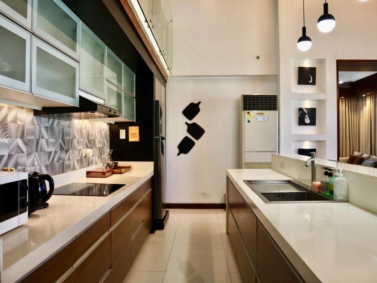 Stylish Luxury Penthouse With 3br, Wifi, Gym, Across Malls * Mandaue City