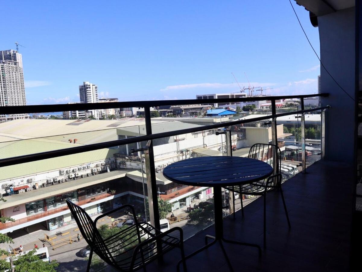 Apartment Stylish Luxury Penthouse With 3br, Wifi, Gym, Across Malls
