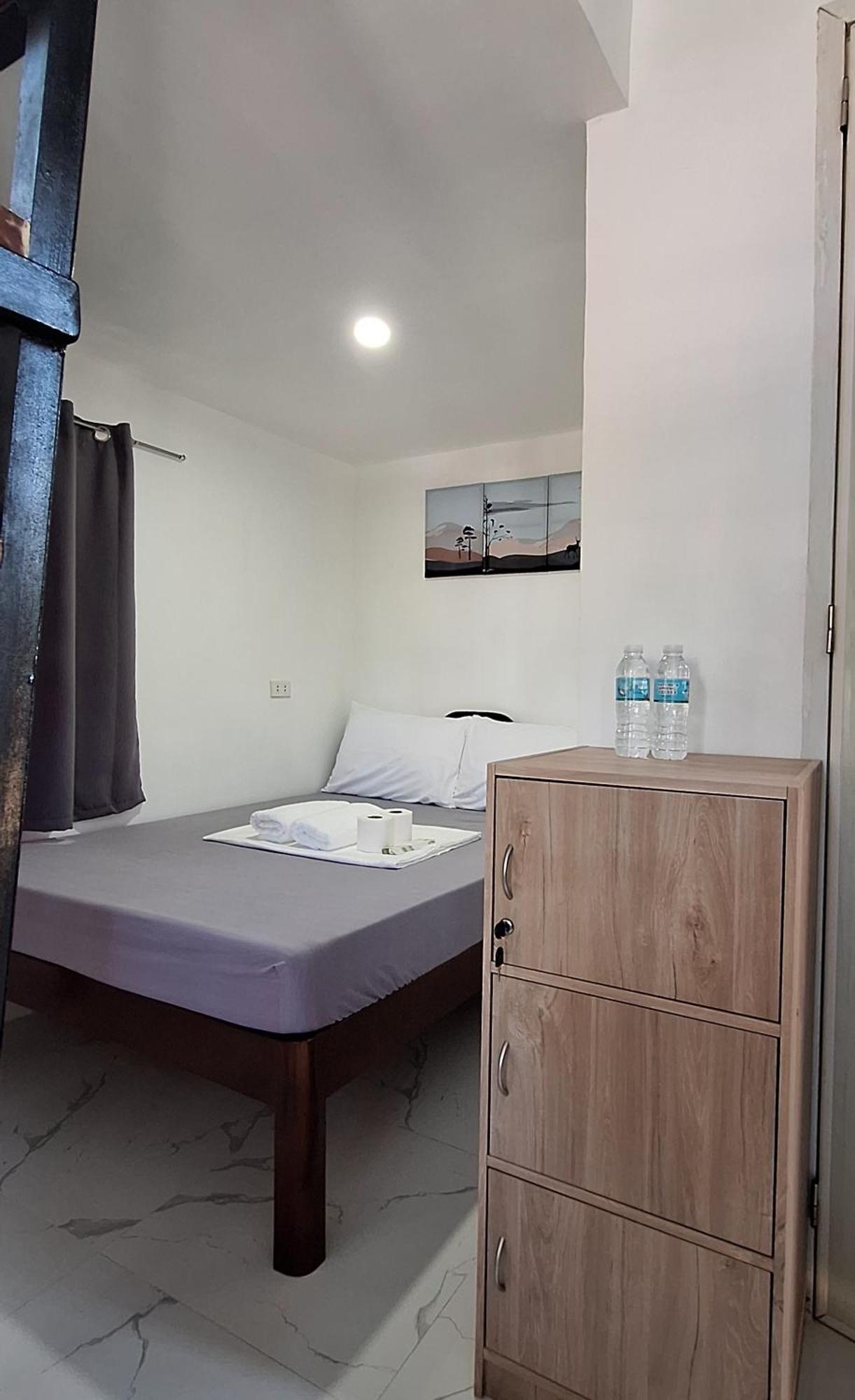 Kendra Apartment Moalboal