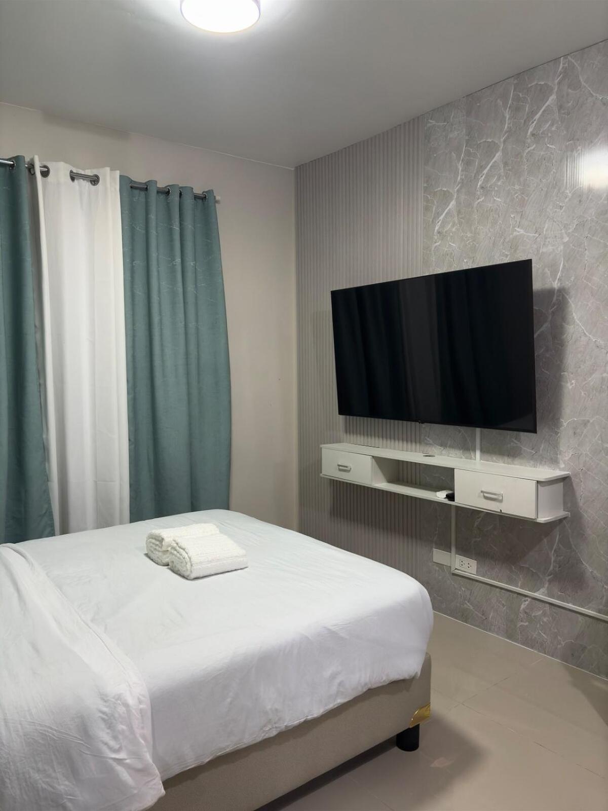 Near Mactan Airport Apartment *