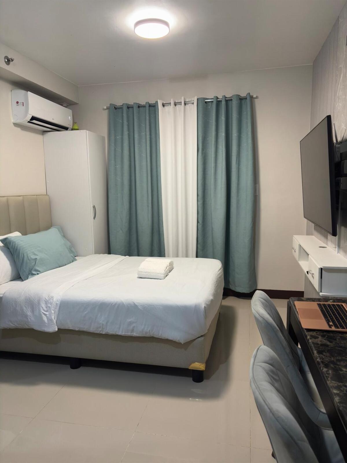 Near Mactan Airport Apartment *