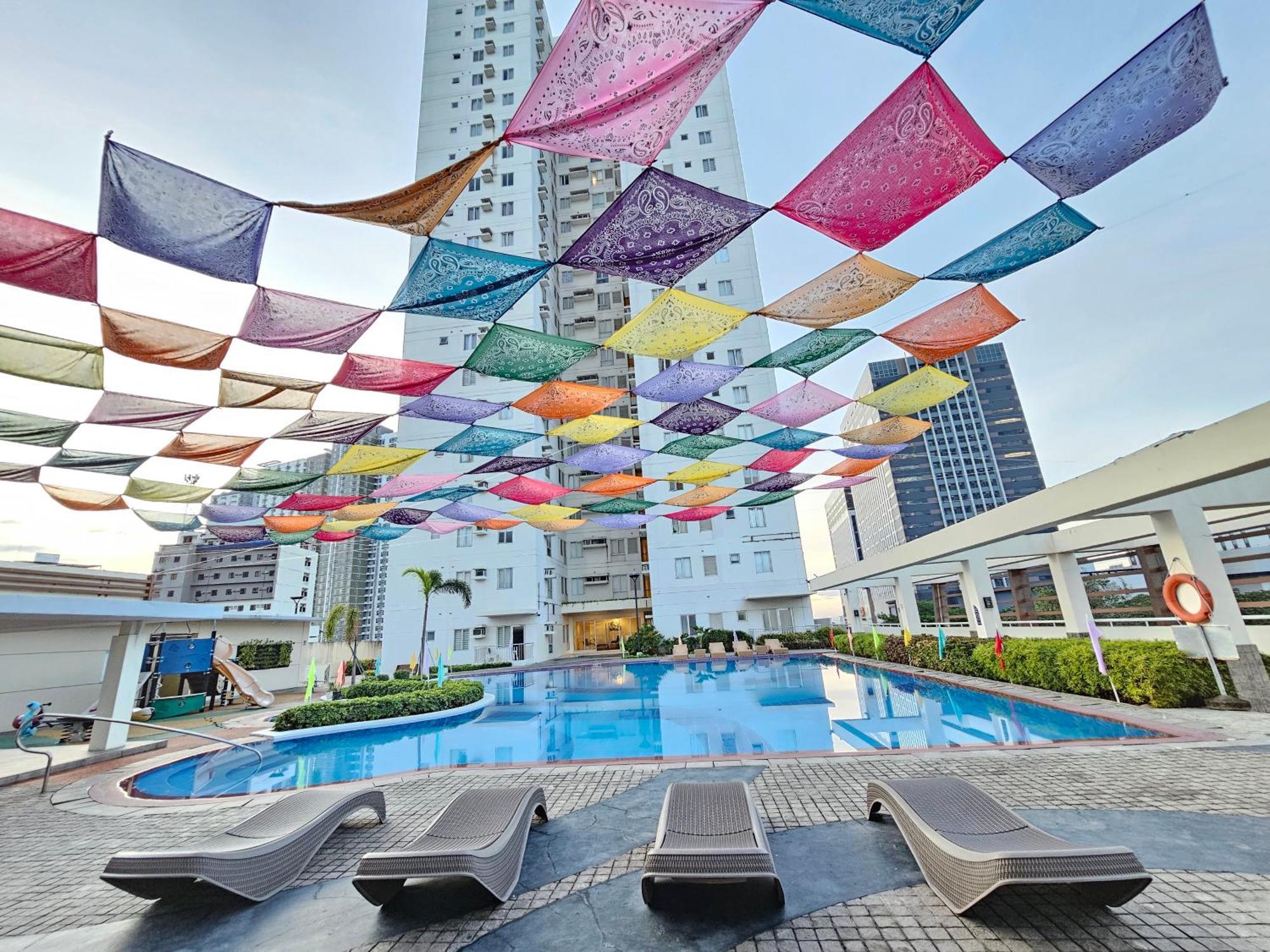 11th-floor 1br It Park Unit-walk To Ayala-sugbo Apartment *