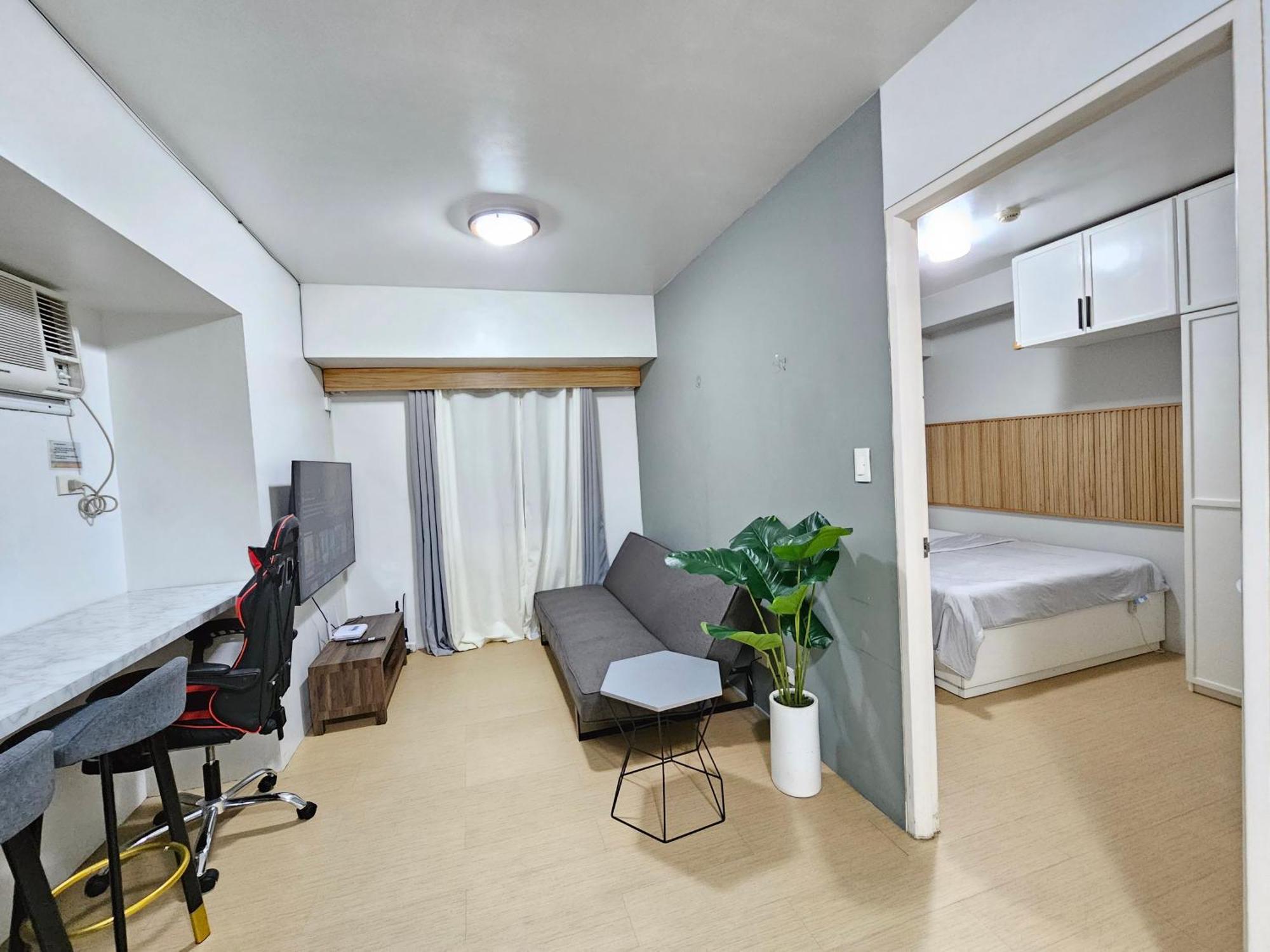 11th-floor 1br It Park Unit-walk To Ayala-sugbo * Cebu