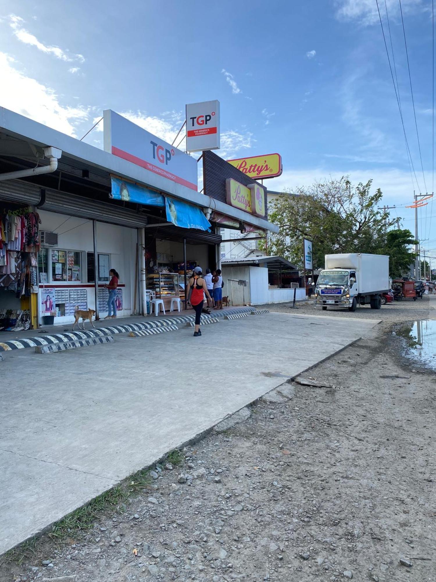 Cozy Near Mactan Airport - Free Wifi!
