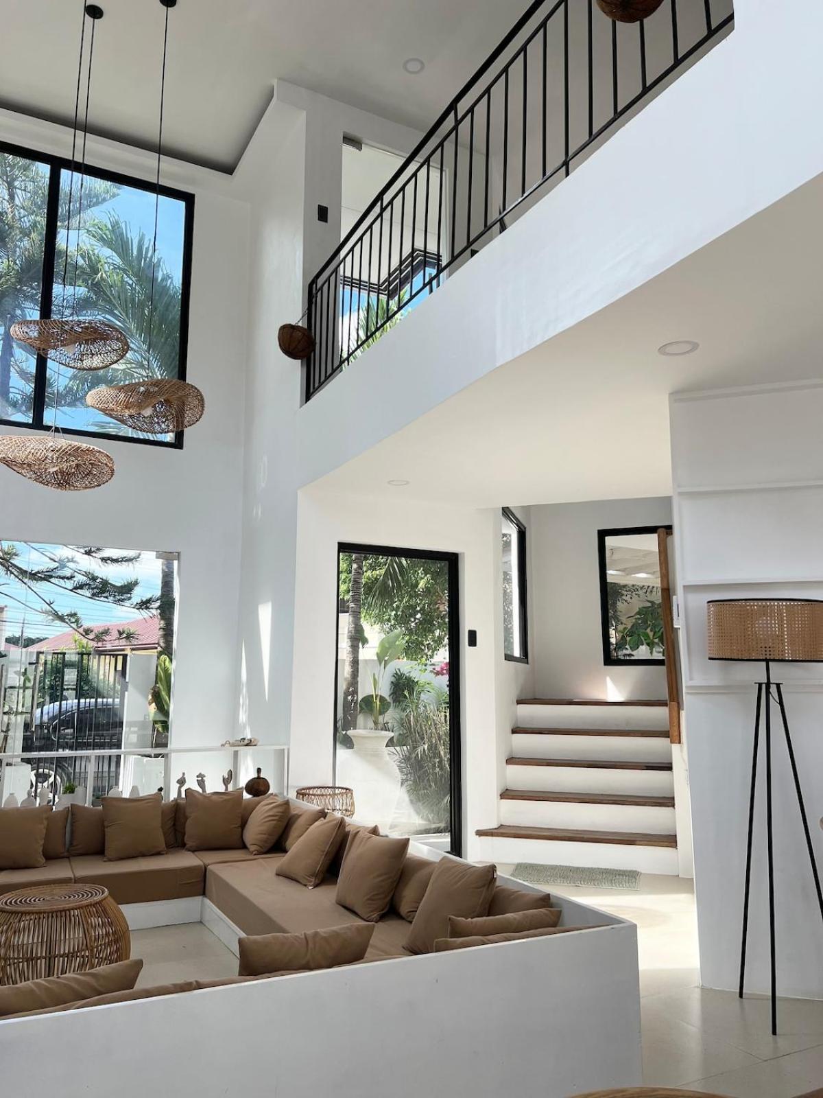 New Exclusive Luxury Pool Villaa * Lapu-Lapu City