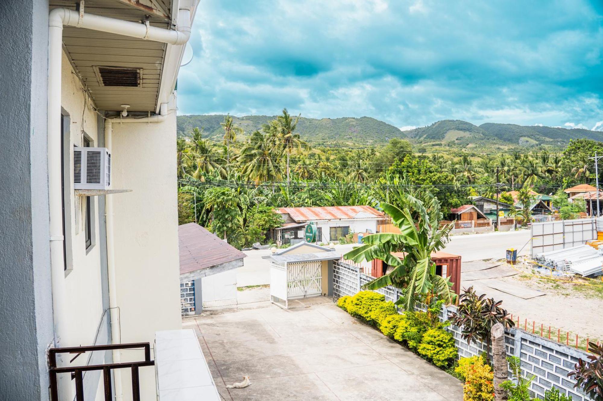 Golda Coast - 4* Oslob