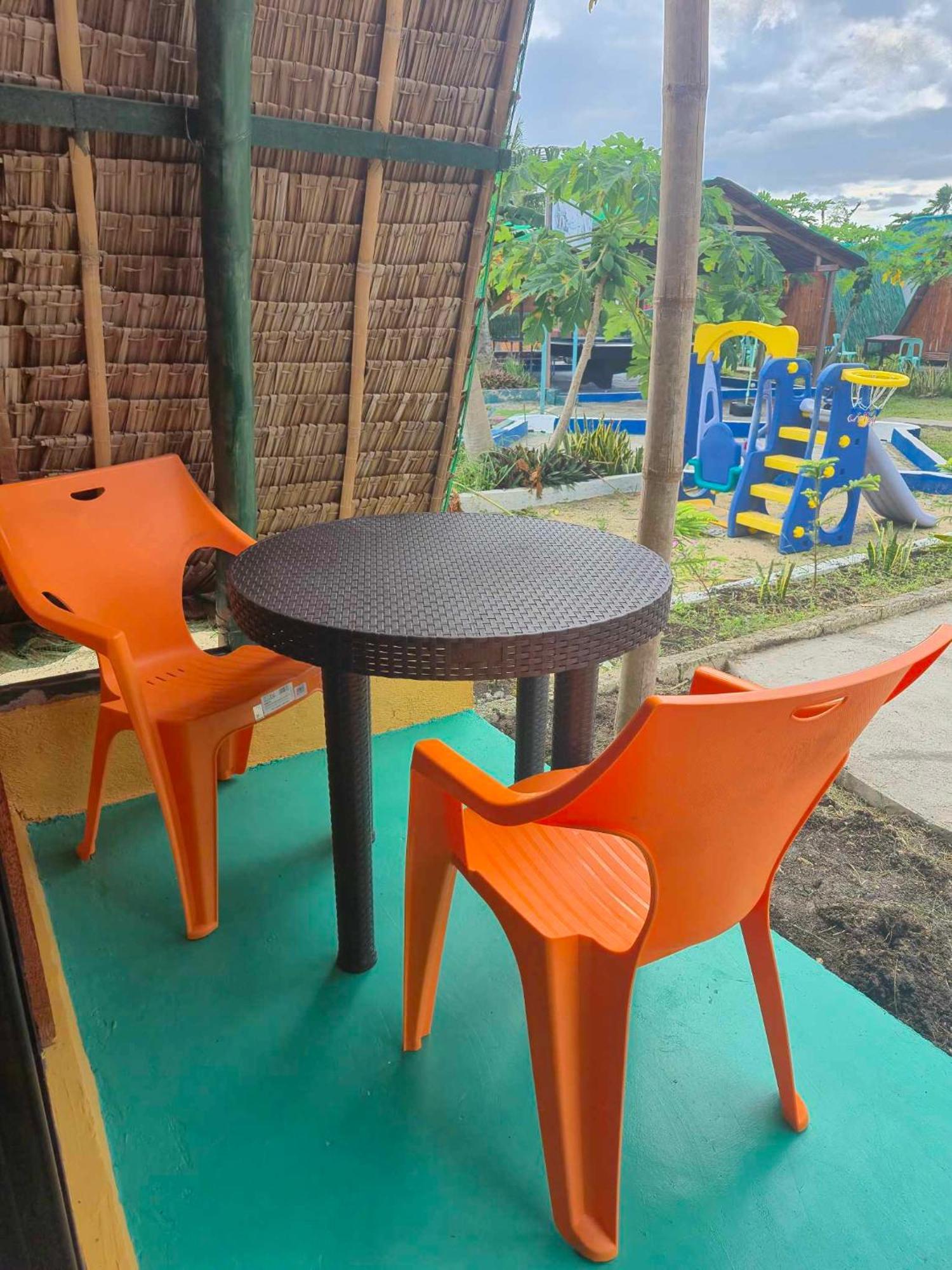Nirvana Bamboo & Dive * Moalboal