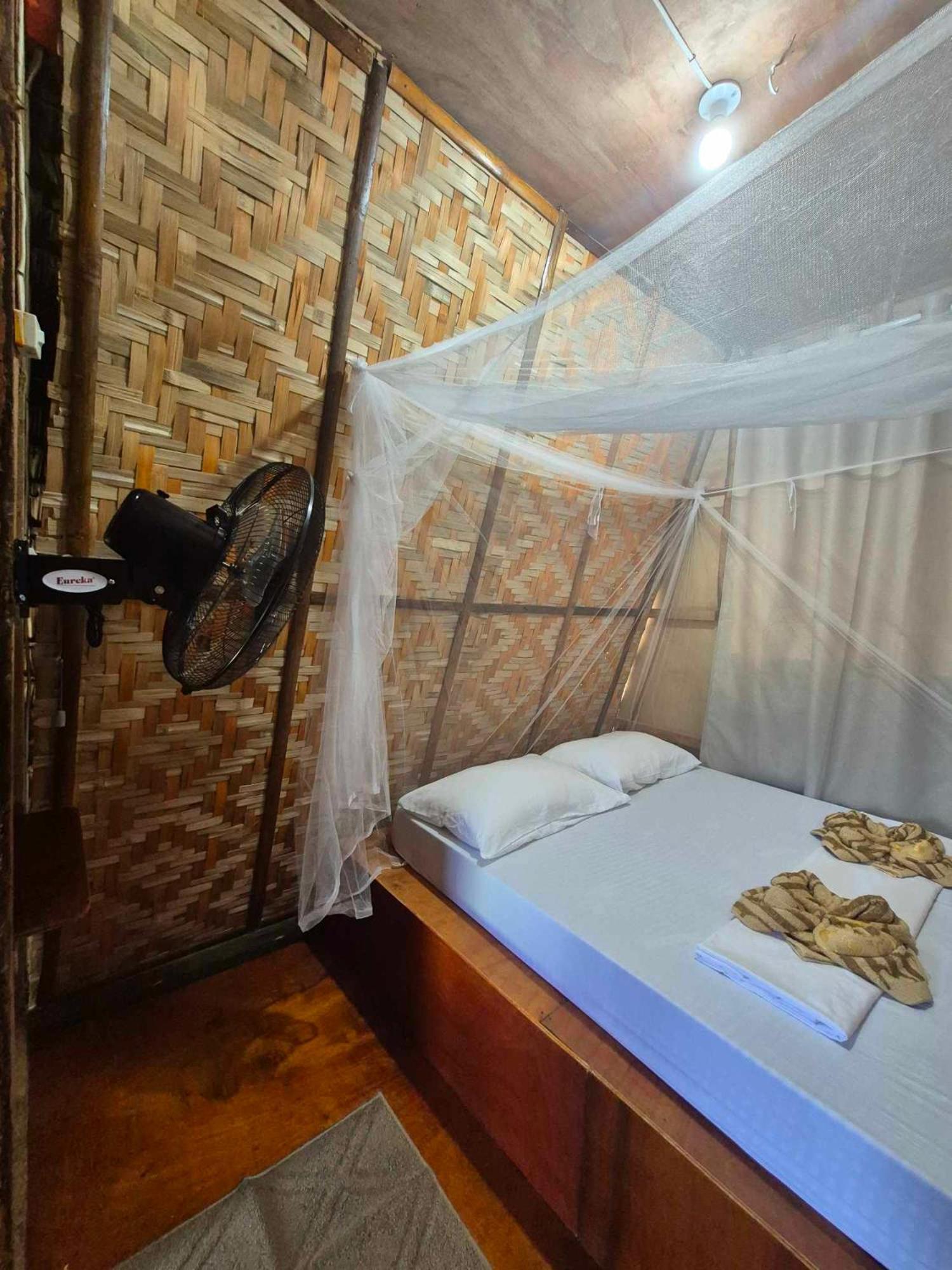 Resort Nirvana Bamboo & Dive Moalboal