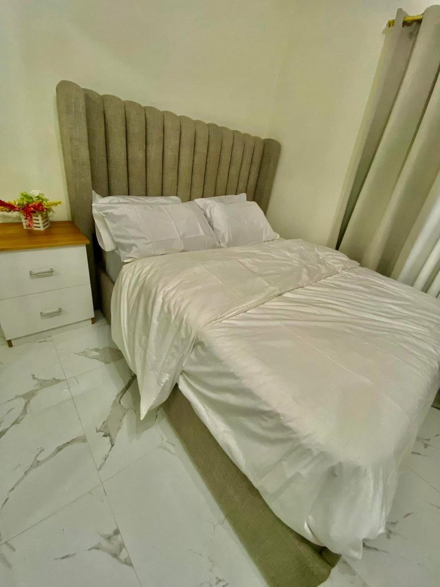 Eunice Place Apartment