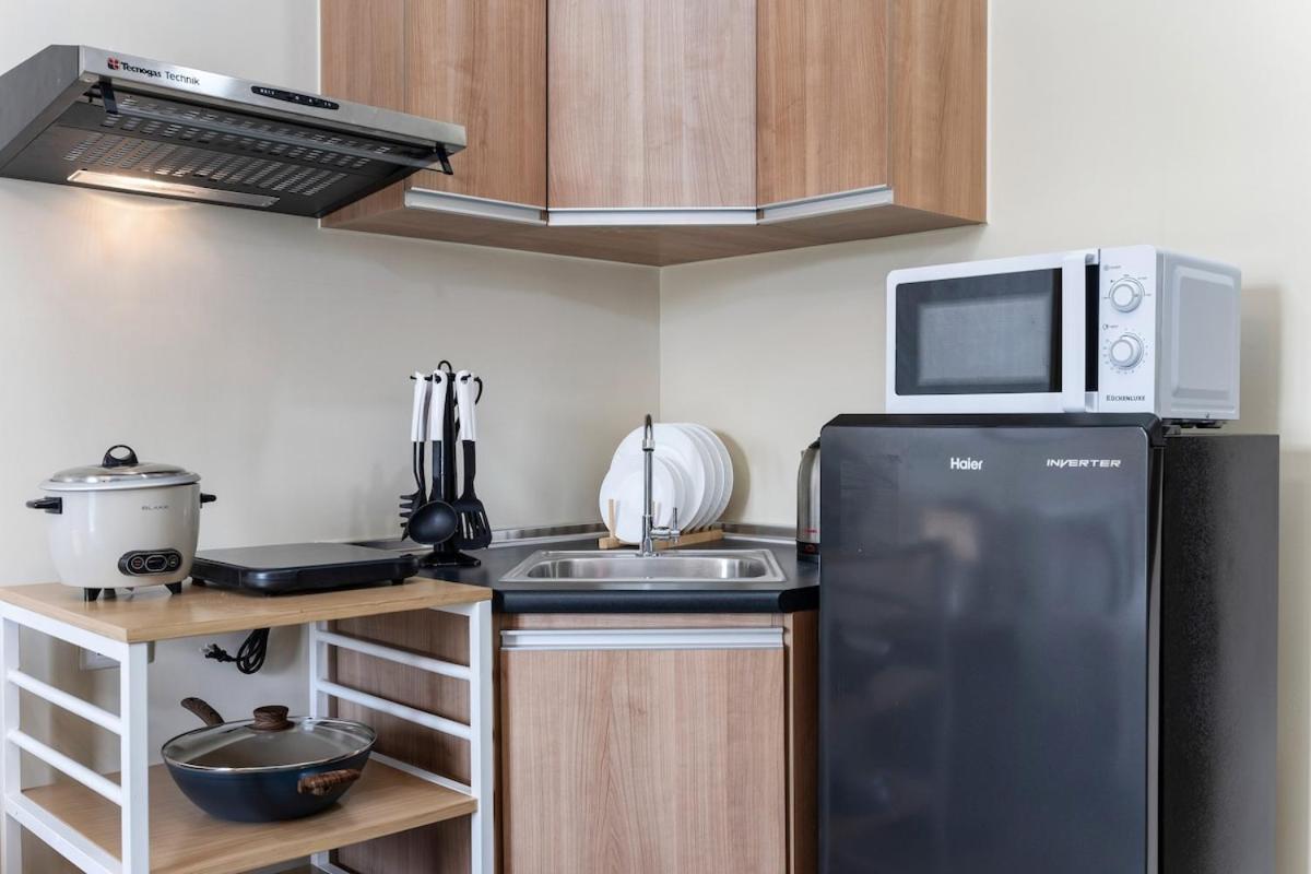 Apartment Furnished In It Park With Wifi, Netflix And Pool Access Cebu