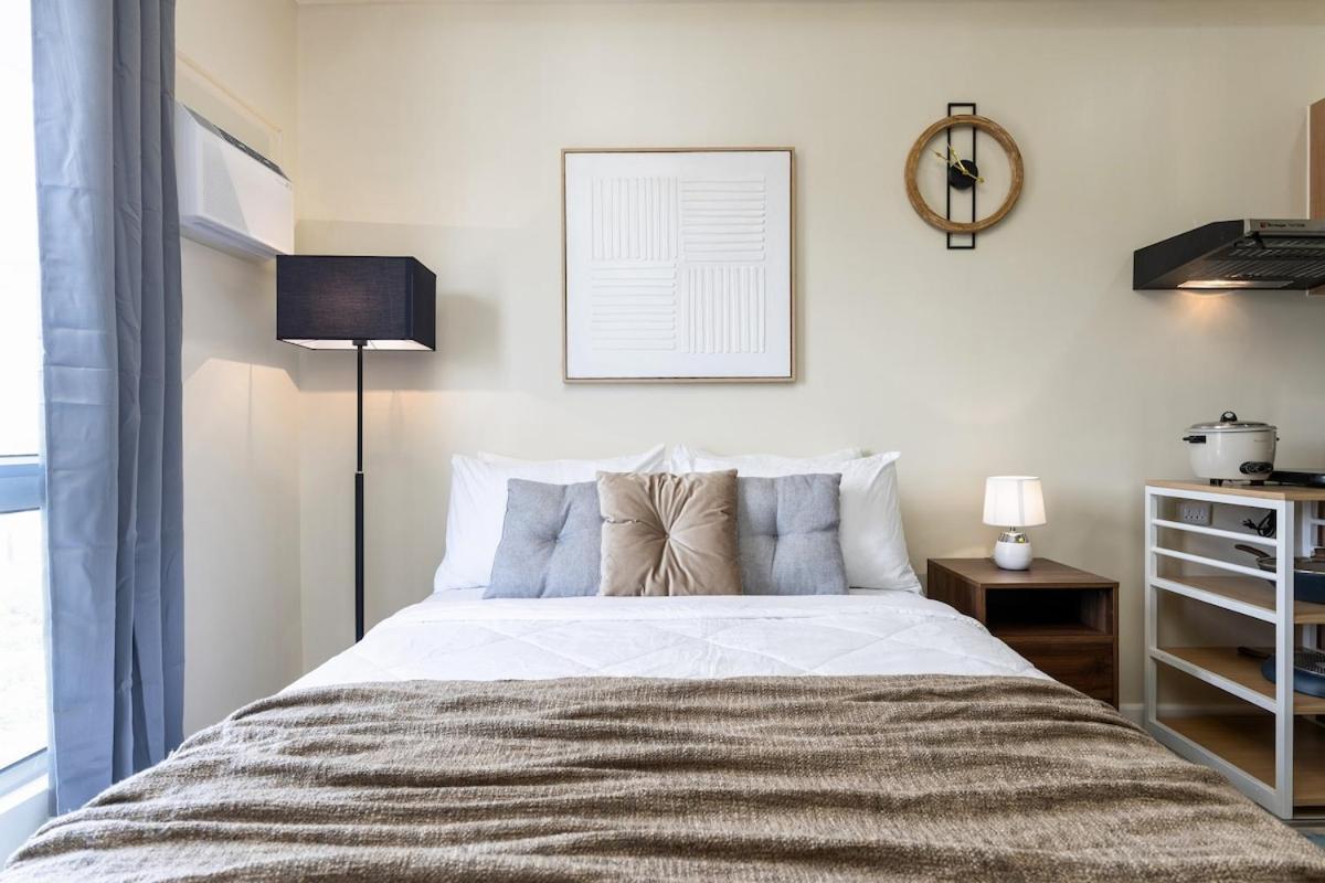 Furnished In It Park With Wifi, Netflix And Pool Access Apartment *