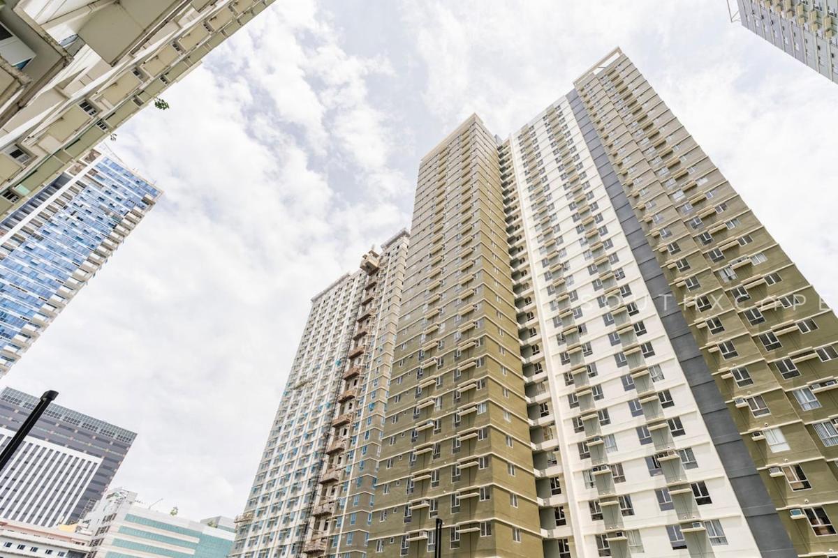 Furnished In It Park With Wifi, Netflix And Pool Access