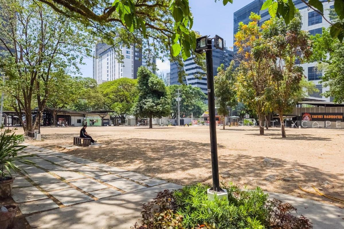 Apartment Furnished In It Park With Wifi, Netflix And Pool Access