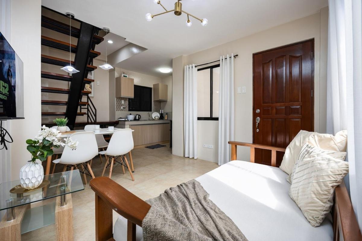 Entire Furnished 3br House In With Parking And Washer * Cebu