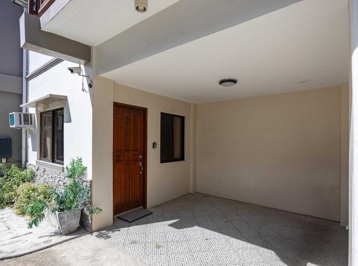 Entire Furnished 3br House In With Parking And Washer * Cebu