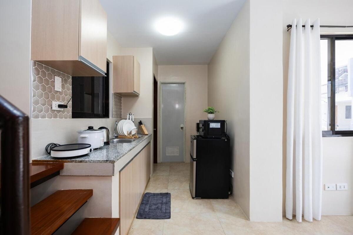 Entire Furnished 3br House In With Parking And Washer Bahay bakasyunan