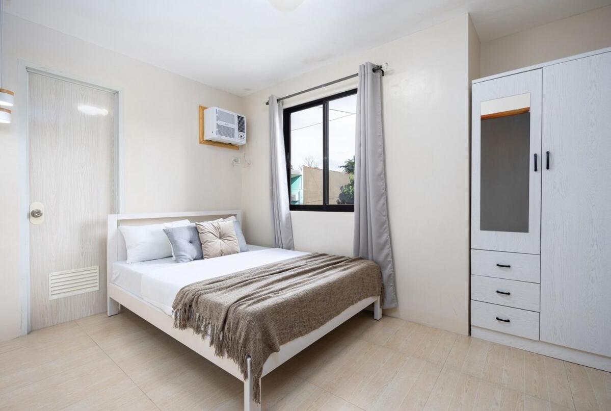 Fully Furnished 3br House In With Parking And Washer Apartment Cebu
