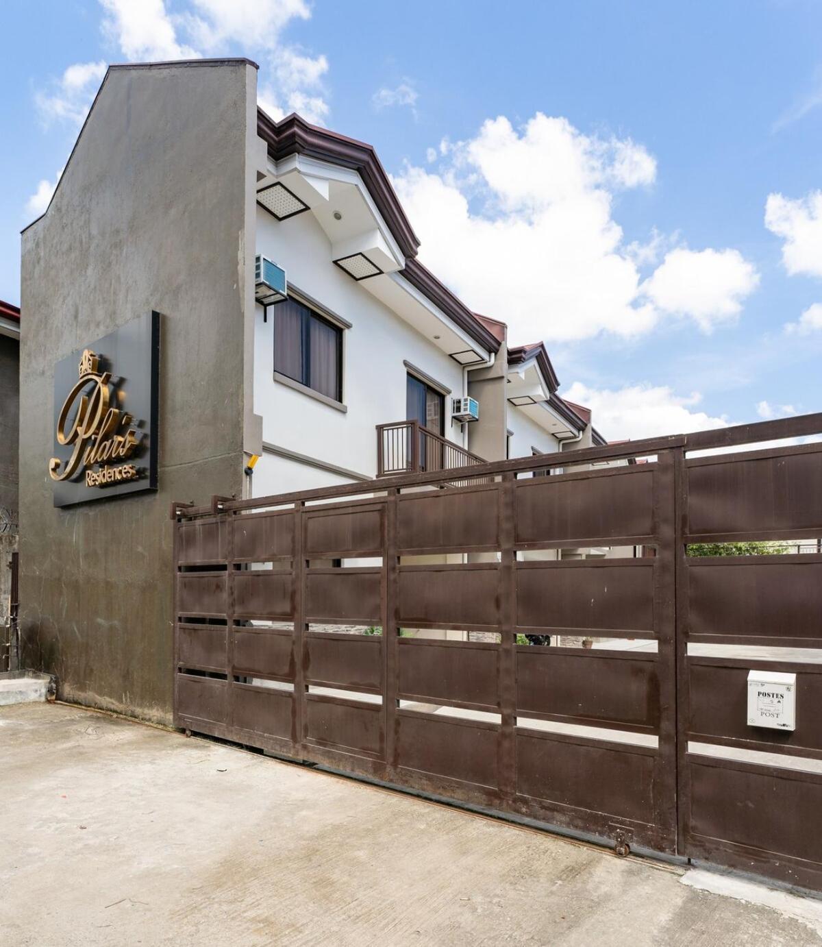 Fully Furnished 3br House In With Parking And Washer Apartment Cebu