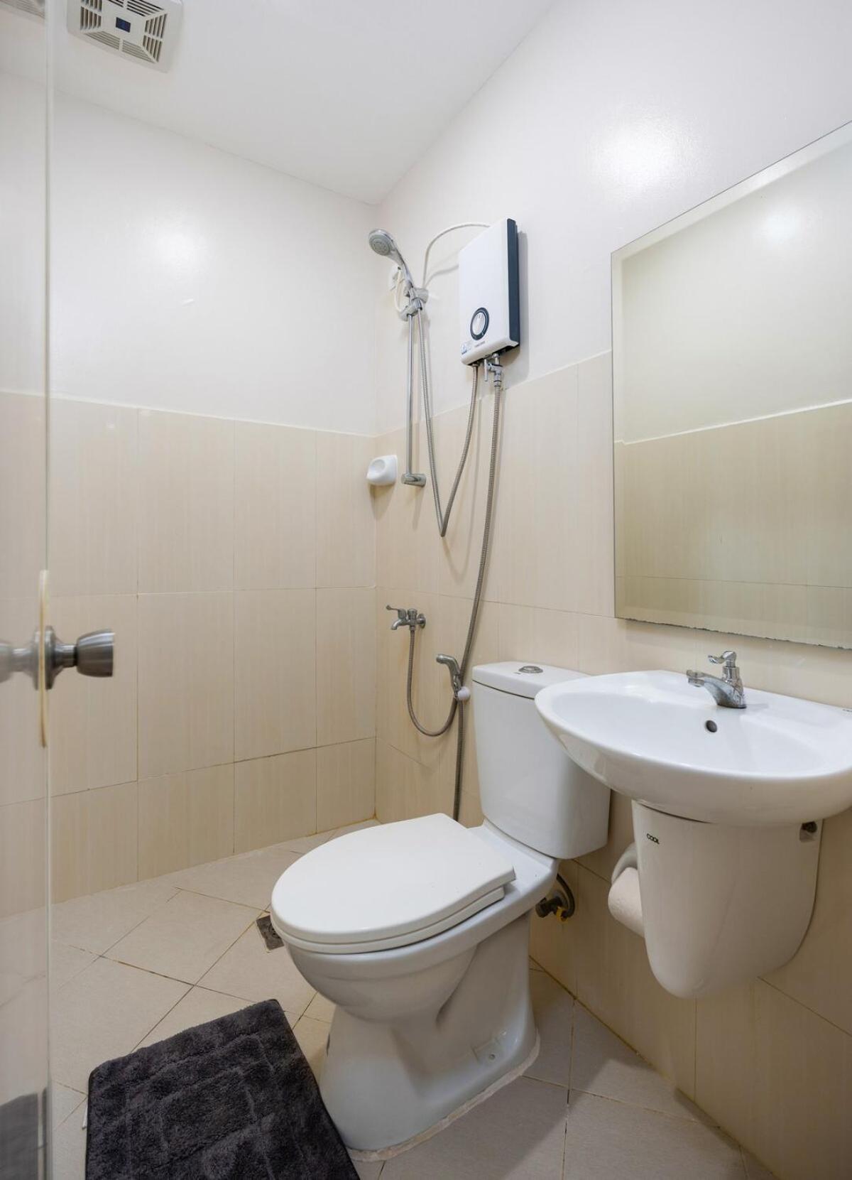 Apartment Fully Furnished 3br House In With Parking And Washer *
