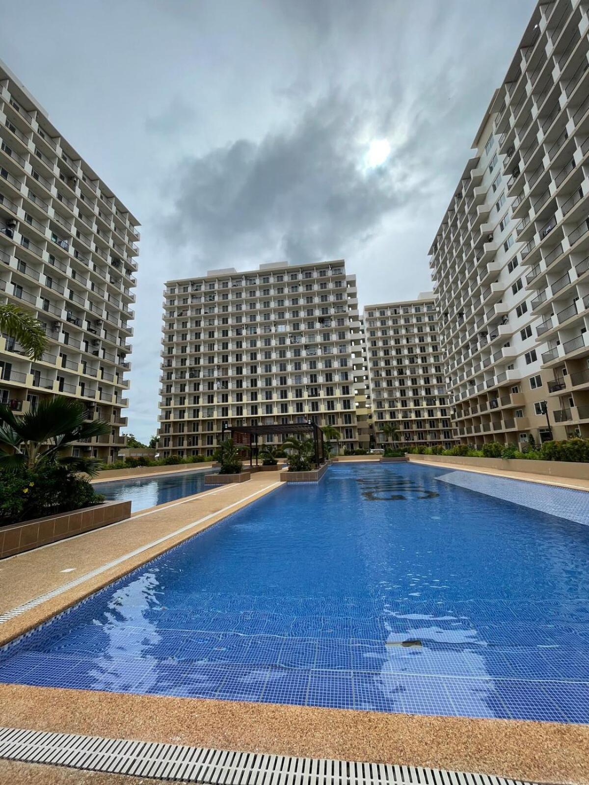 Apartment Cozee Staycations Lapu-Lapu City