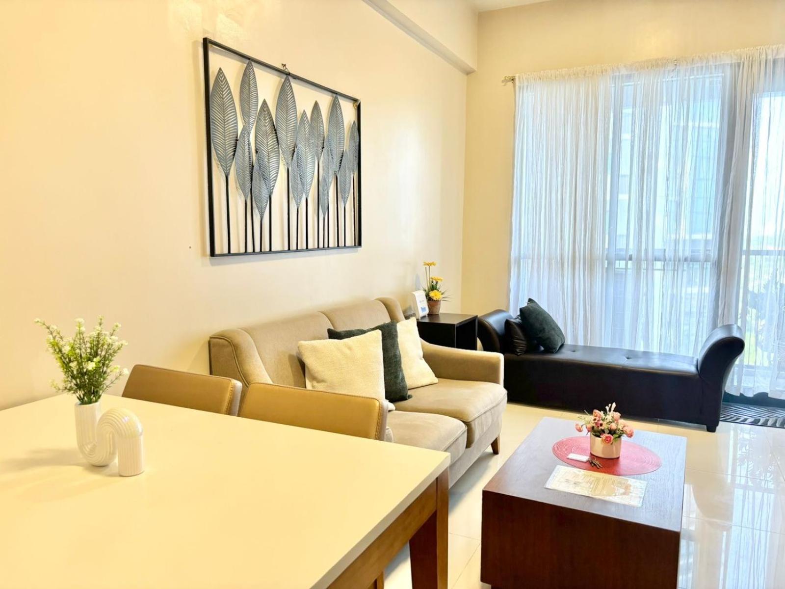 Apartment Near By The *