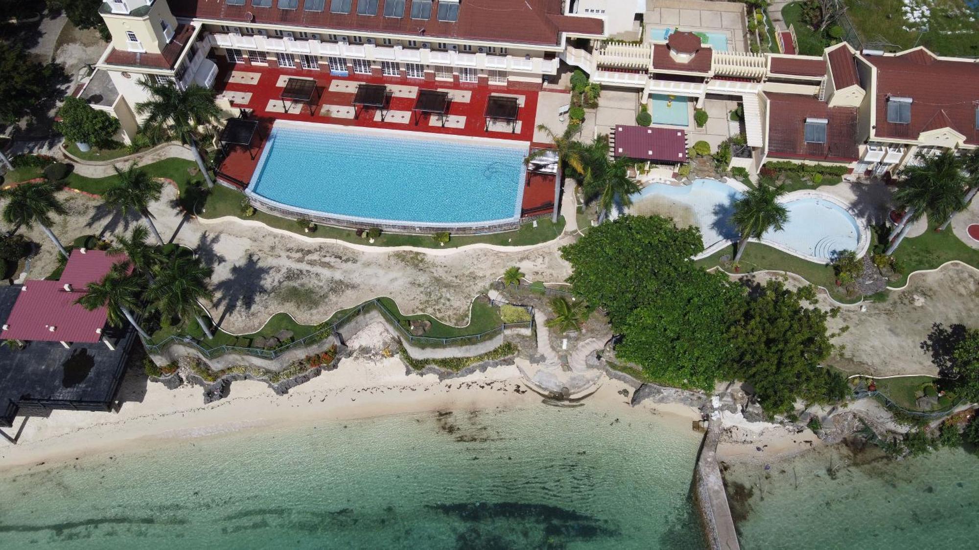 La Mirada Residences Apartment *