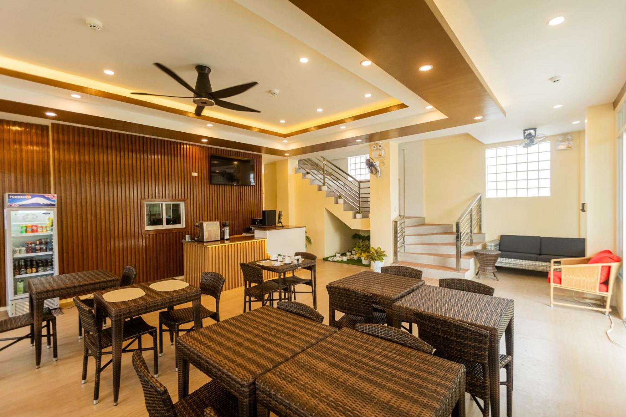 Anahaw Seaside Hotel