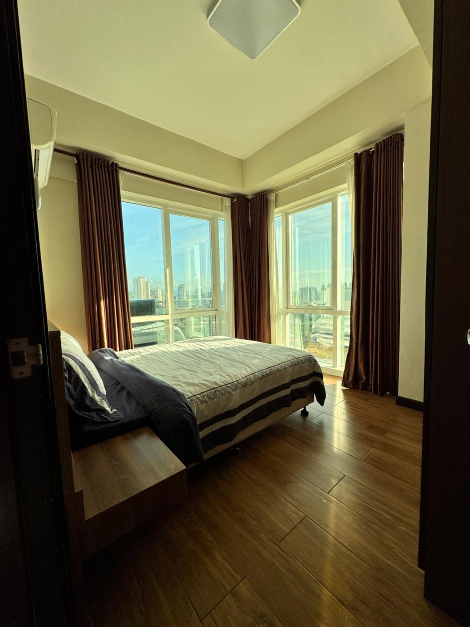 2-3bedroom Unit At The Padgett Place