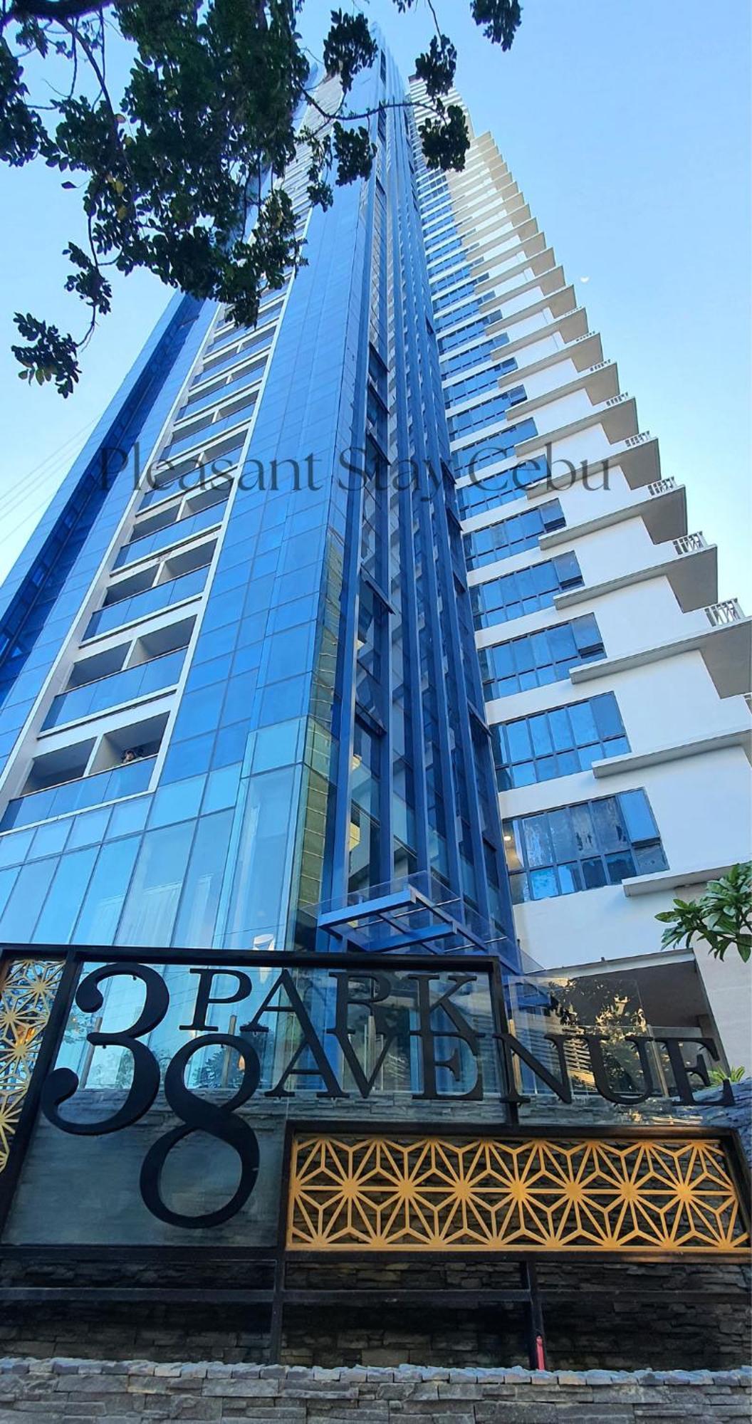 Apartment 38th Park Ave In It Park New Pool Gym Smart Tv Fast Wifi Near Malls Restaurants *