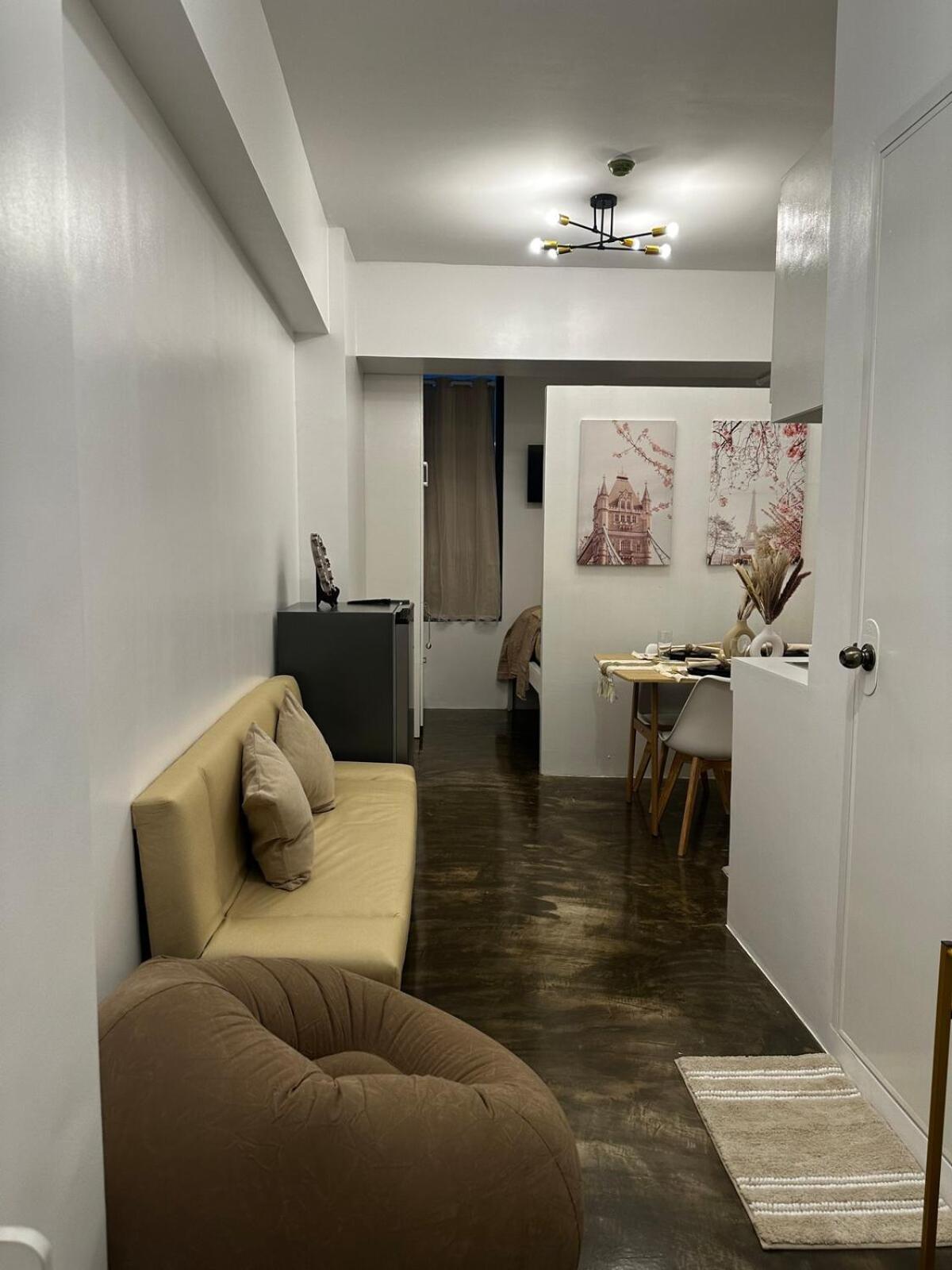 Bloq Residences Sikatuna 2 Unit 1616